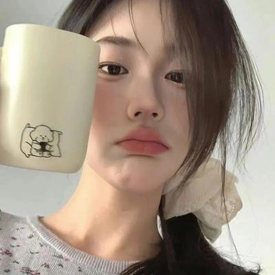 九尾藏不住